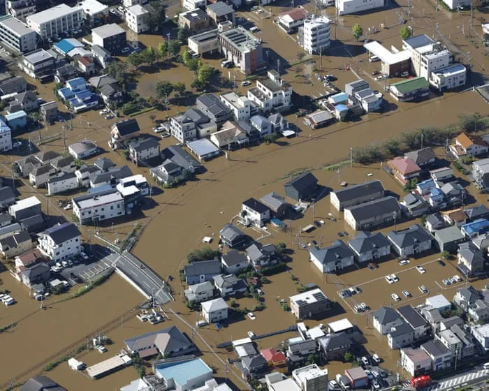 At least four people killed in Japan as typhoon Dujuan triggers heavy rain, landslides