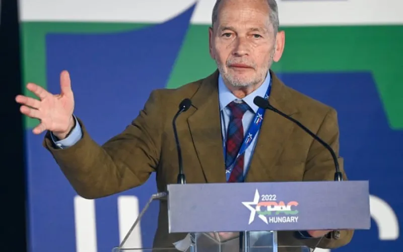 Head of Viktor Orbán’s favourite thinktank quits over unpaid wages