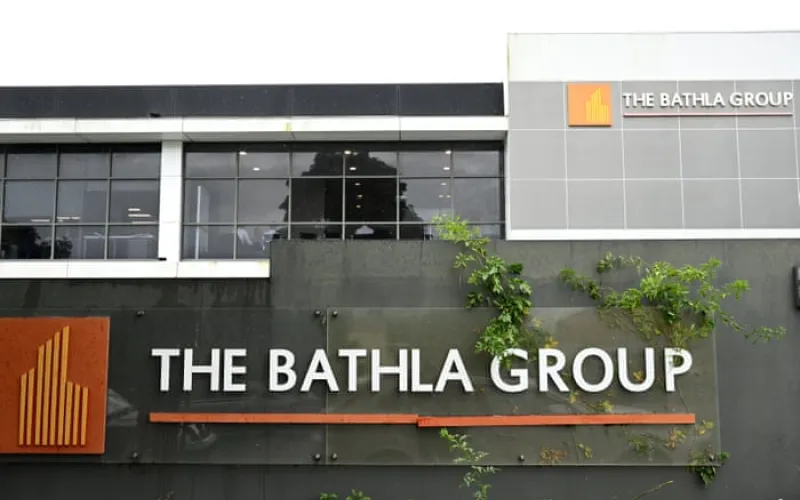 Embattled Sydney property developer Bathla warns it could fold by the end of the week