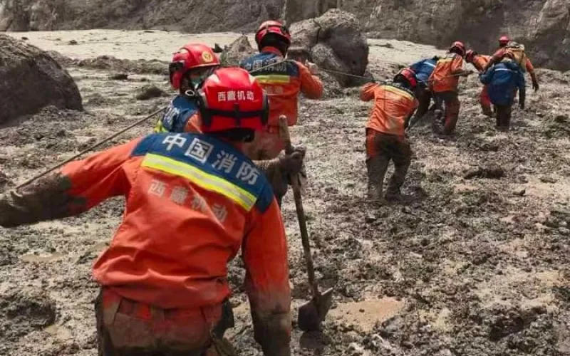 Renee was at Gyirong Port minutes before flood struck, now her family want to travel from Australia to help search