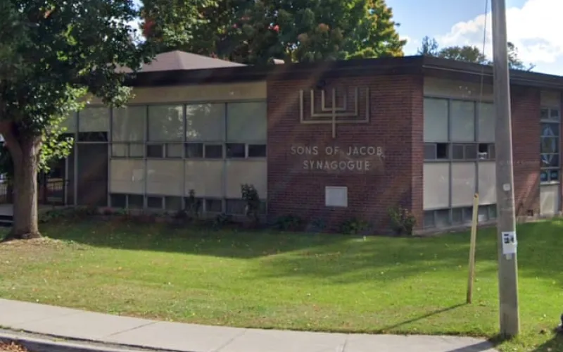 Man and police officer wounded in exchange of gunfire near Ontario synagogue