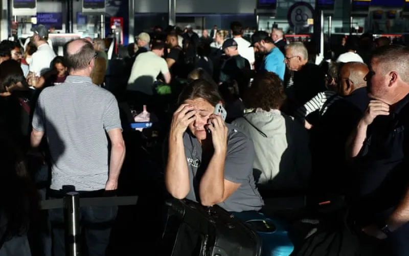 Flight chaos for hundreds of thousands was caused in ‘millisecond’ by software error