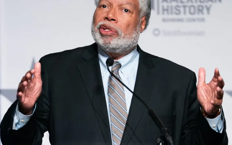 ‘Let’s tell the truth’: Smithsonian head given standing ovation as he hits back at Trump attacks