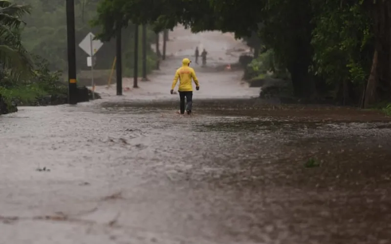 Hurricane Nolo still threatens Hawaii as Mexico’s Baja braces for Hurricane Polo