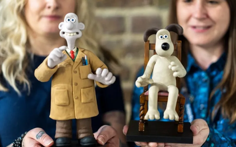 ‘Cracking auction, Gromit!’ Original Aardman puppets go under the hammer