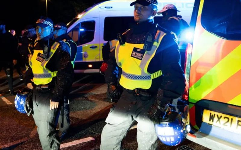 Three charged with assault after anti-migration protests in Hampshire