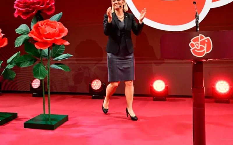 Centre-left bloc leads Swedish elections – as it happened