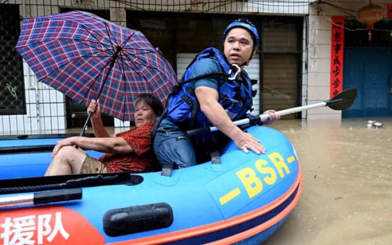 Weather tracker: Typhoon Saudel causes mass evacuations in south-east China