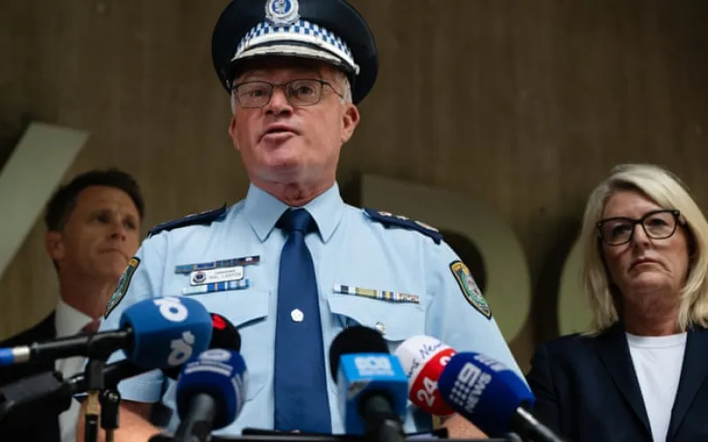 NSW police commissioner made last-minute bid to hold closed-door hearings into Sydney anti-Herzog protest