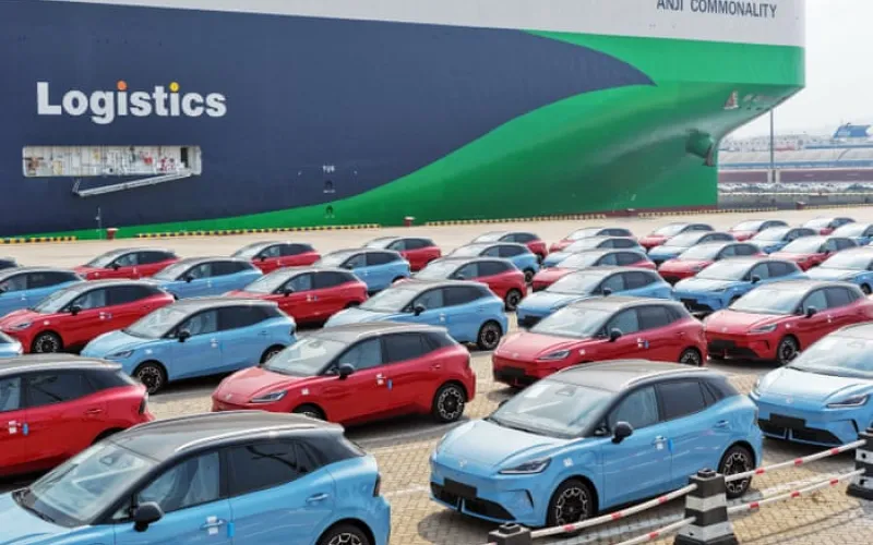 UK car industry faces ‘difficult trade-off’ between Chinese and EU markets