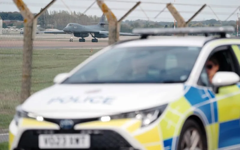 UK-Iran national arrested over alleged bomb plot at RAF Fairford released on bail
