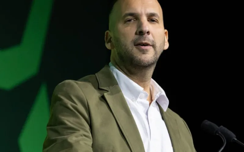 Israel condemns Green party passing ‘Zionism is racism’ as a ‘stain on history of UK’ – UK politics live