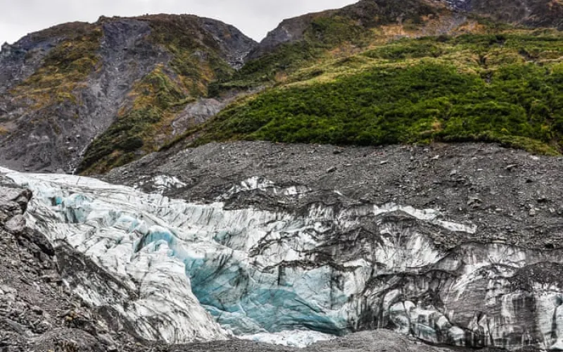 New Zealand greenhouse gas levels hit record highs threatening catastrophic glacier melts