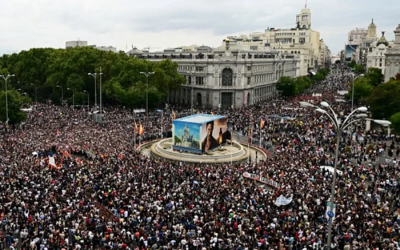 ‘This can’t go on’: tens of thousands protest against housing crisis in Spain