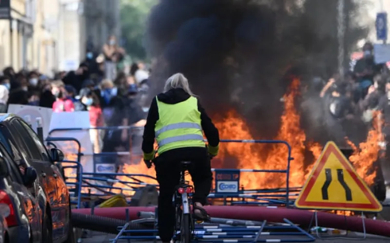 ‘This is state violence’: Paris students rage at politicians and heavy-handed policing